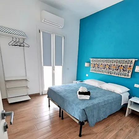 Centro, Vacanze E Dintorni- Blue House 3*