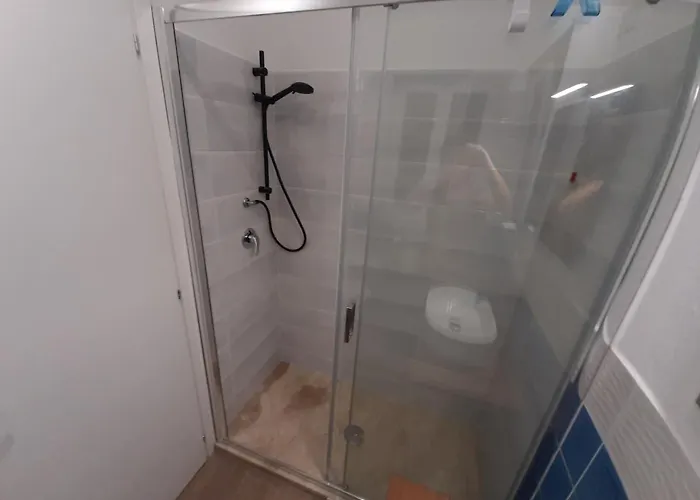 Centro, Vacanze E Dintorni- Blue House 招待所 3*